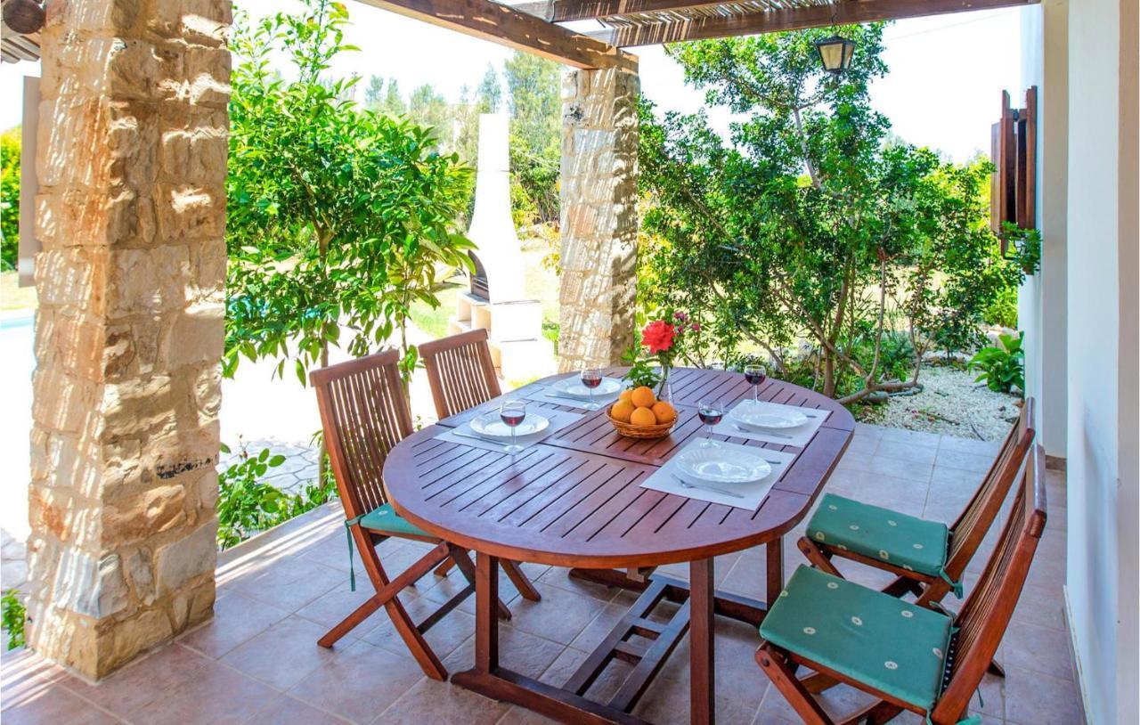 Amazing Home In Pomos With Wifi Luaran gambar